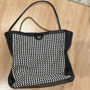 Rare Tory Burch woven Black and White Tote Bag